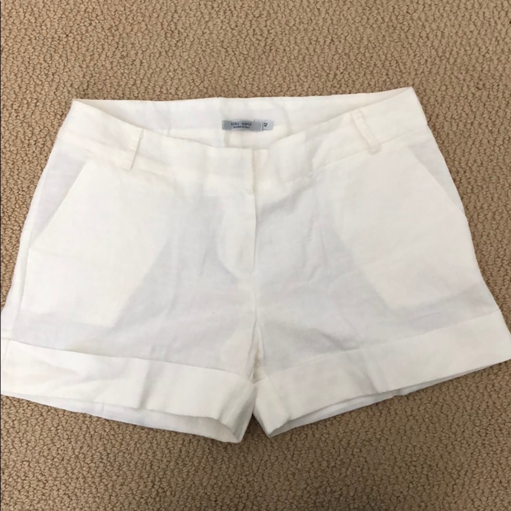 Women’s White Linen Shorts (Size 4)